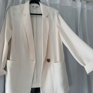 Top shop creme blazer with button